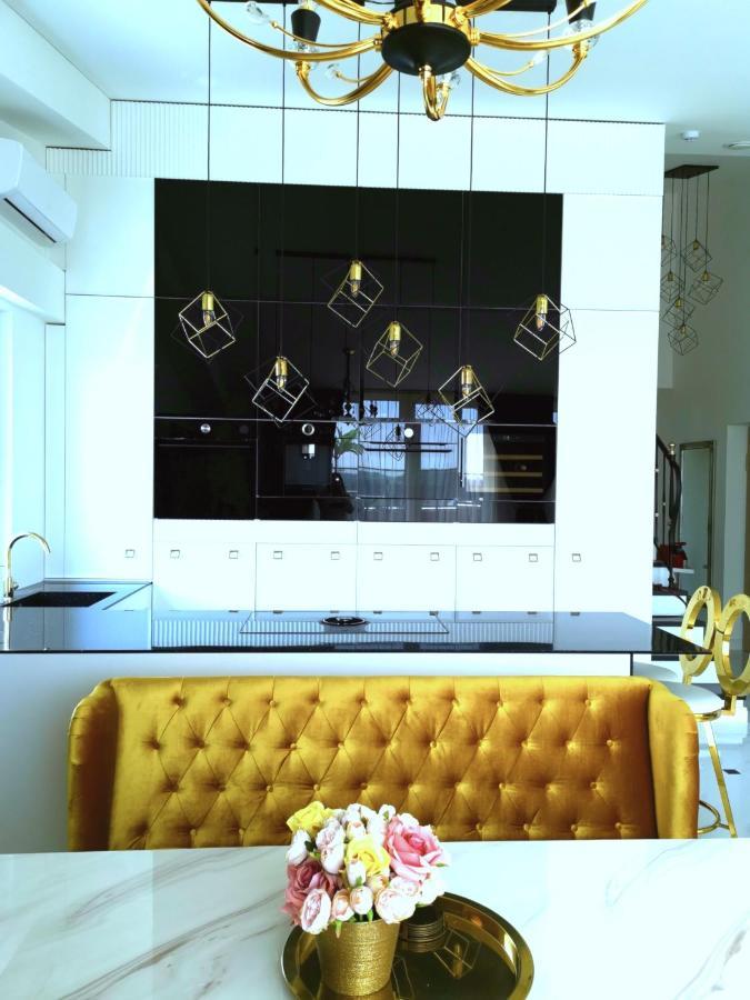 Luxury Penthouse With Large Terrace & Panoramic Old Town View Apartment วิลนีอุส ภายนอก รูปภาพ